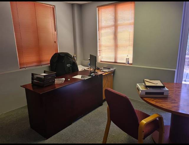 OFFICE PROPERTY TO RENT IN BOSKRUIN